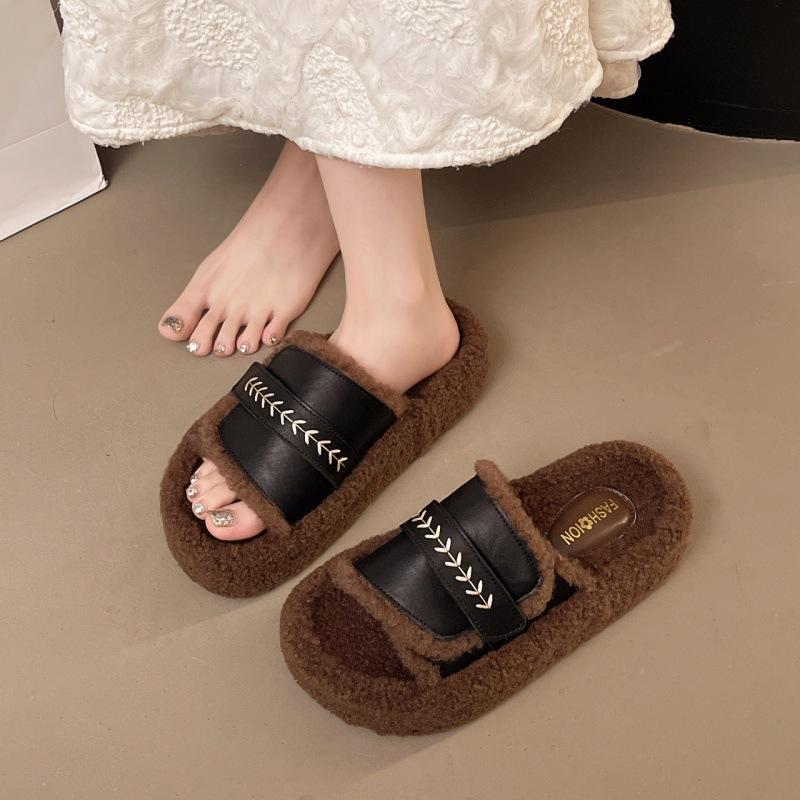 Lamb Wool Slippers Women's Wear 2025 Autumn and Winter New Fashionable Thick-bottomed Plush Warm Boken Wool Slippers