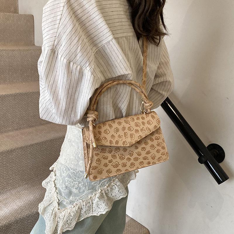 This Year's Popular Bag Women's 2025 New Texture Niche Underarm Bag Spring Casual Versatile Messenger Women's Bag