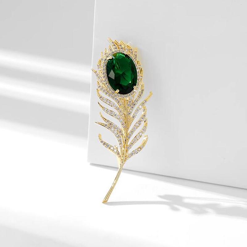 

Exquisite Feather Brooches Women Clothing Coat Jewelry Accessories Gifts