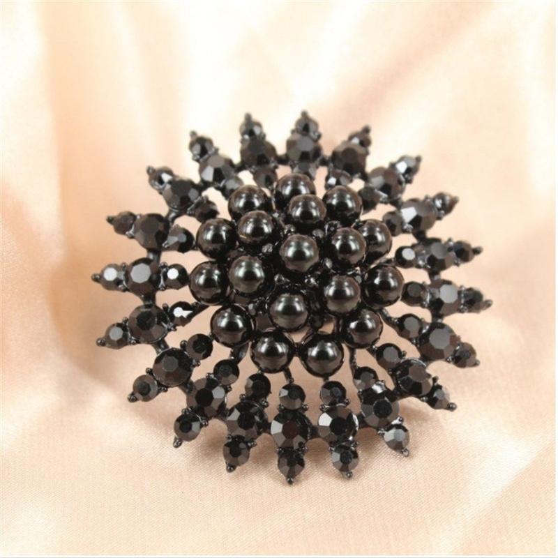 

Изысканный индийский цветок многослойный стереоскопический европейский и американский круглый полый ретро этнический стиль преувеличенное большое кольцо resizable чёрный