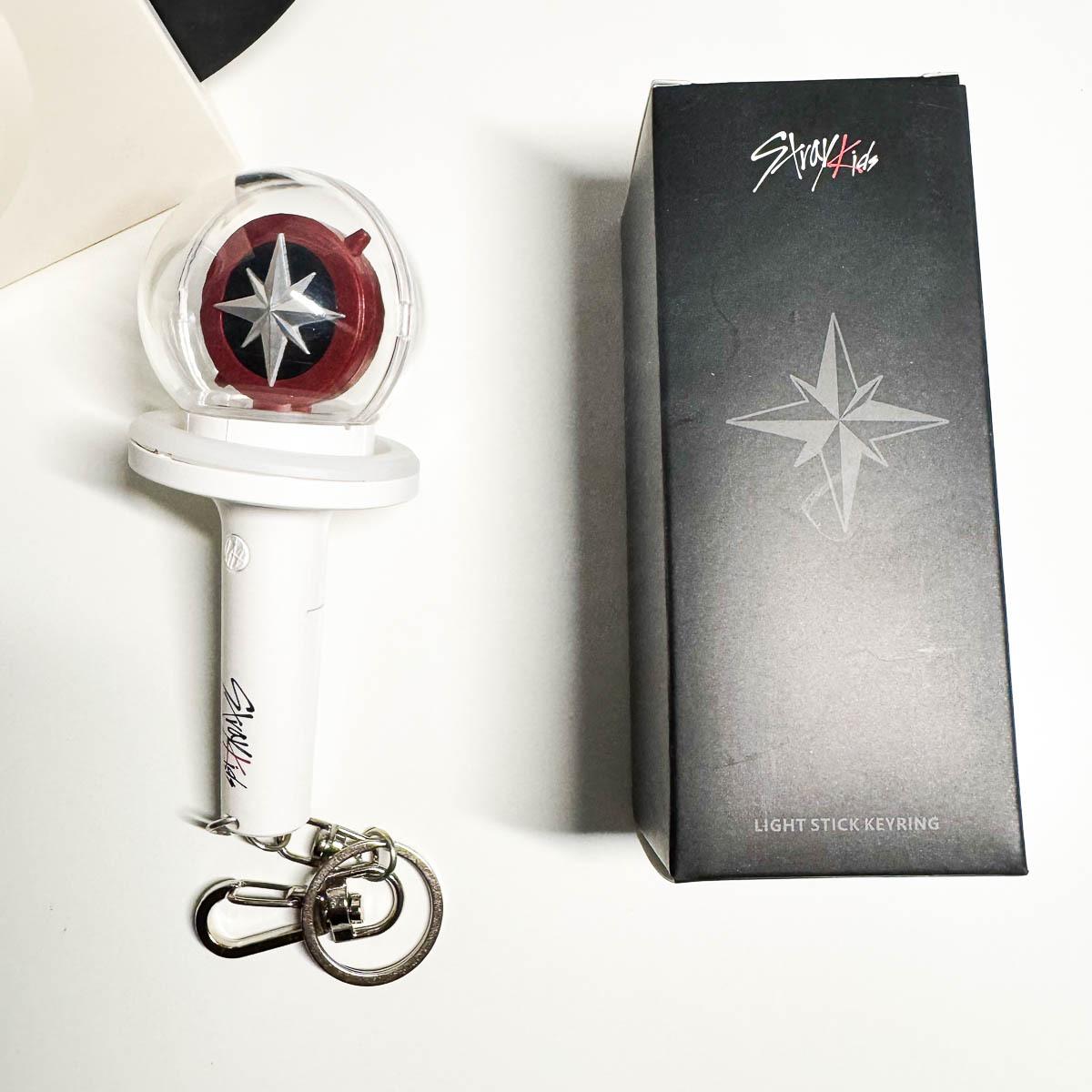 Kpop Stray Kids Official Style Keychain Gen Lightstick Glowing Bag Charm Fans Gift Birthday SKZOO LED 1st/2nd Carry Mini Lightweight Portable Cute
