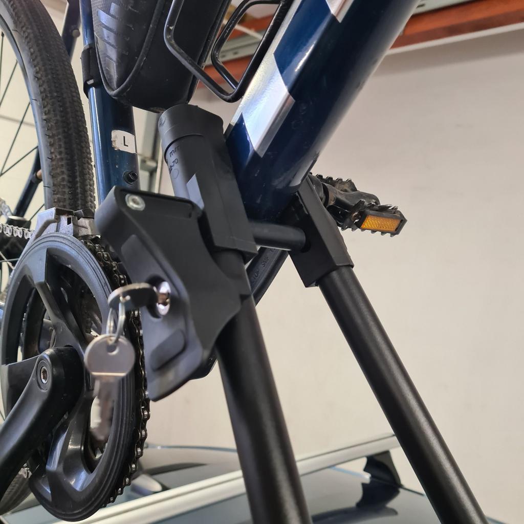 Trunk Bicycle Holder for Roof Hakr Speed Alu Aluminum Black + Lock