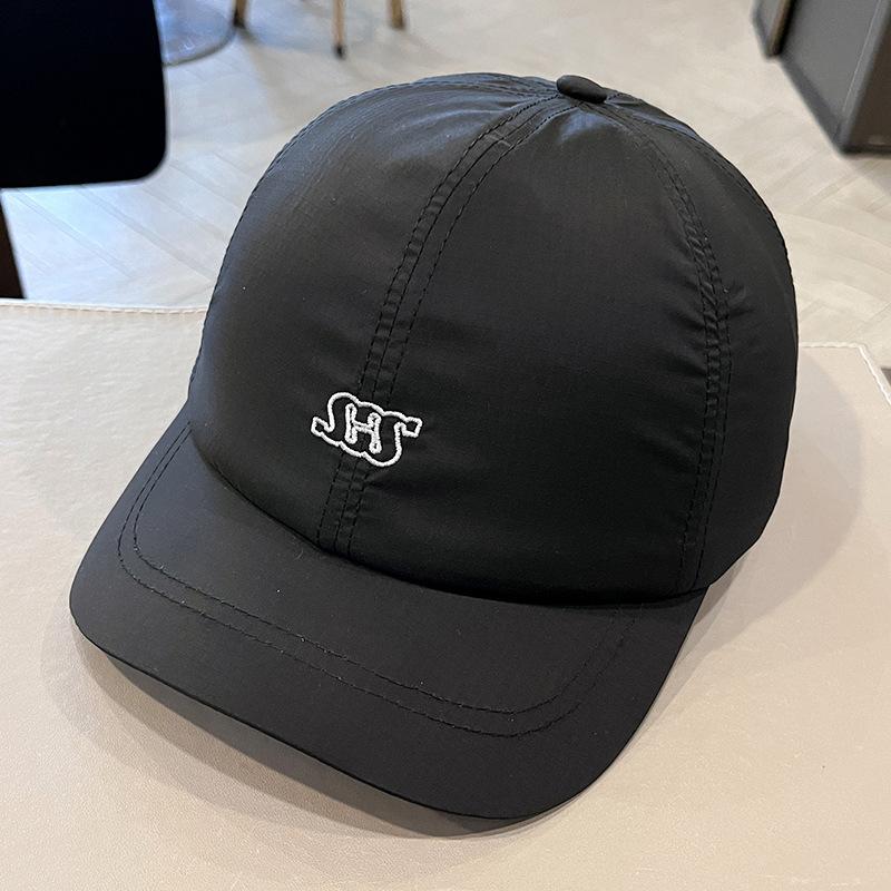 Summer Breathable Quick-Drying Soft Top Men'S And Women'S Short Brim Baseball Cap Spring And Autumn Versatile Fashion Show Face Small Cap