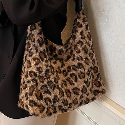 Niche Underarm Bag Women'S Retro Fashion Shoulder Bag Leopard Print Plush Tote Bag Women