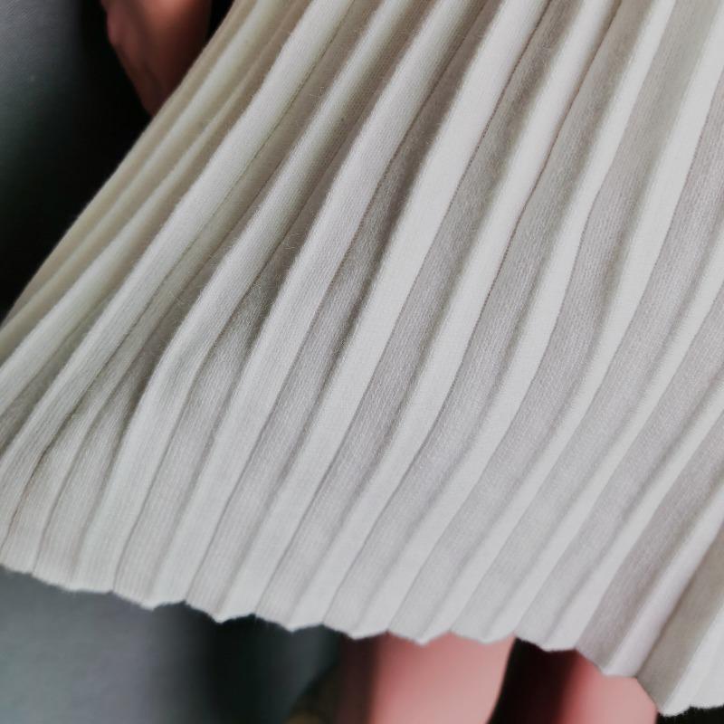 Spring and Summer Women's Woolen Knit Small Bra Pleated Short Skirt Suit