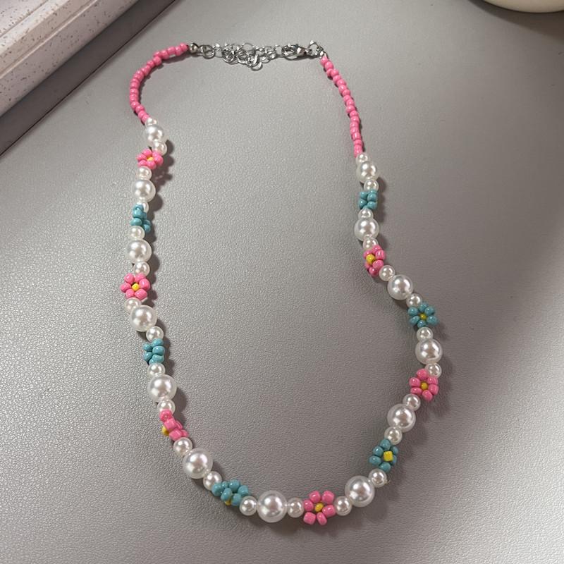 Boho Colorful Small Seed Bead Weave Flower Necklace for Women Handmade Short Choker Collar Neck Fashion Jewelry Accessories