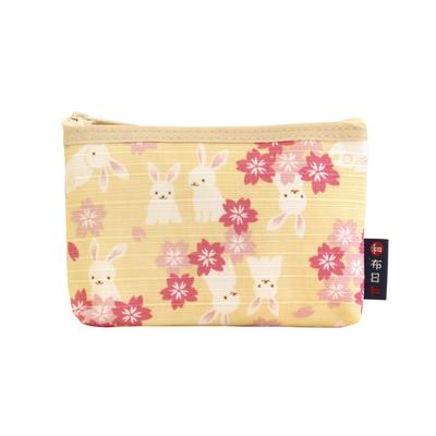 Wabunbiyori Estojo com Zíper para Cartão Coelho Fada Flor de Cerejeira Feito no Japão, Design, Creme,