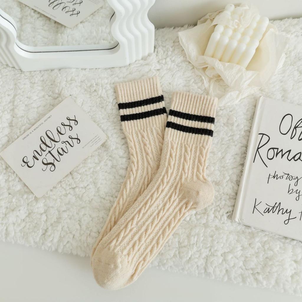 Women Autumn and Winter Warm Retro Striped Parallel Bars Twist Wool Tube Pile Socks