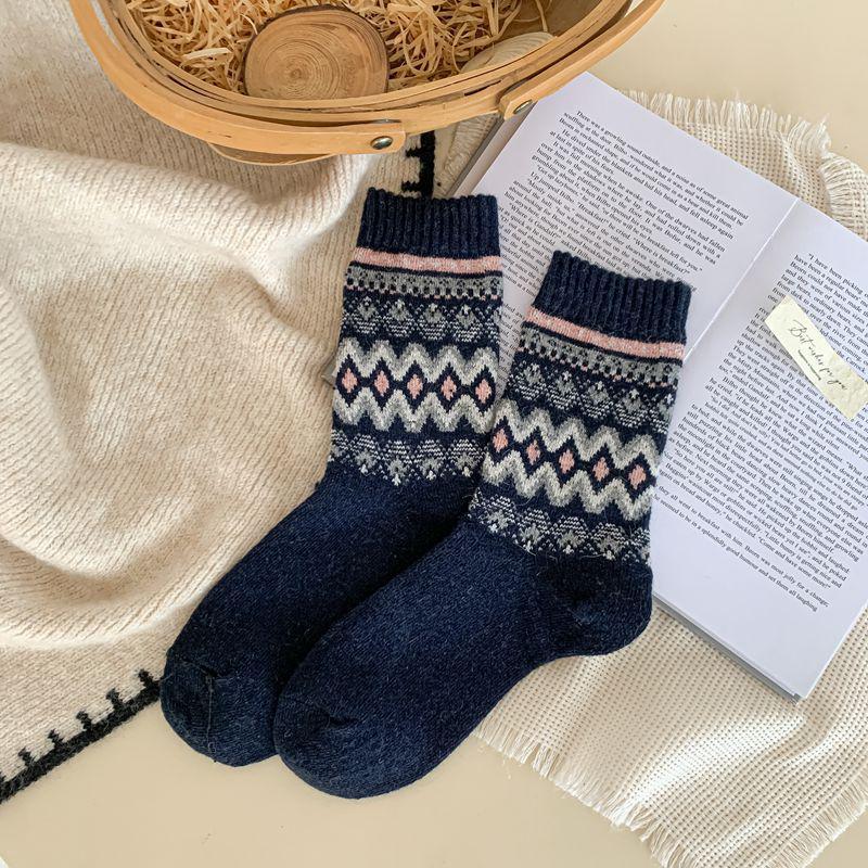 Women's Retro Fair Isle Wool Socks - Mid-Calf, Thick, Warm Autumn/Winter Style, Japanese Literary Design