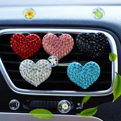Auto-Luftauslass-Aromatherapie-Clip Diamant-Herzförmiger Clip Parfüm-Lufterfrischer-Clip Duft Aroma Auto-Innenzubehör