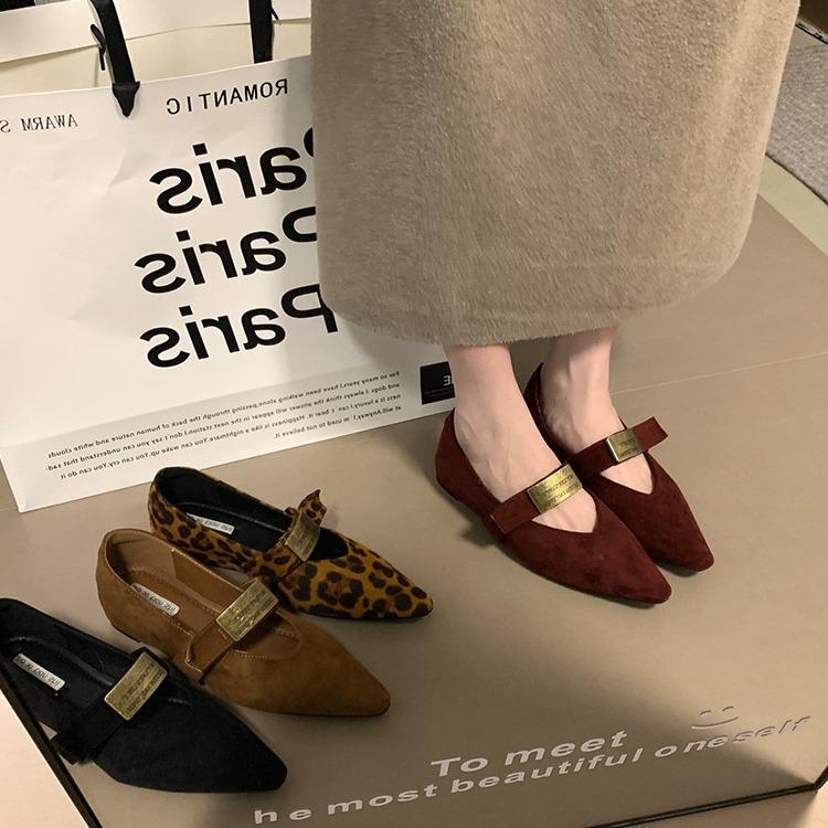 Korean Version of Temperament Versatile Single Shoes Women's 2025 Spring and Autumn New Inner Height Increase Small Fragrant Style Retro Shallow Mouth