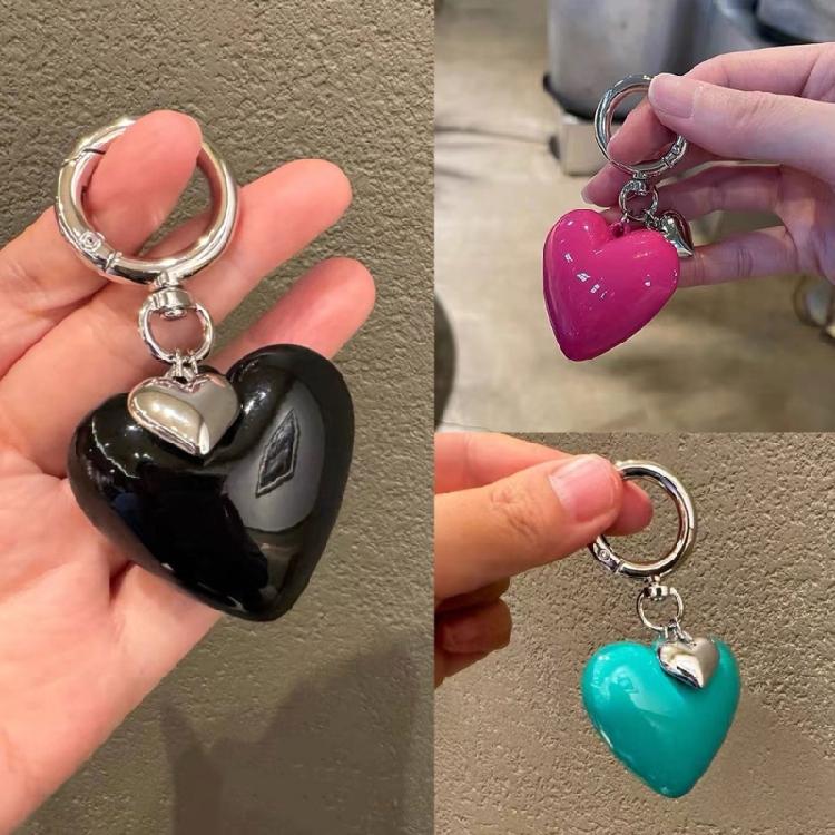 Elegant Big Heart Key Chain Crafted with Resin and Alloy Multifuntional Addition to Fashion Ensembles for Any Occasion