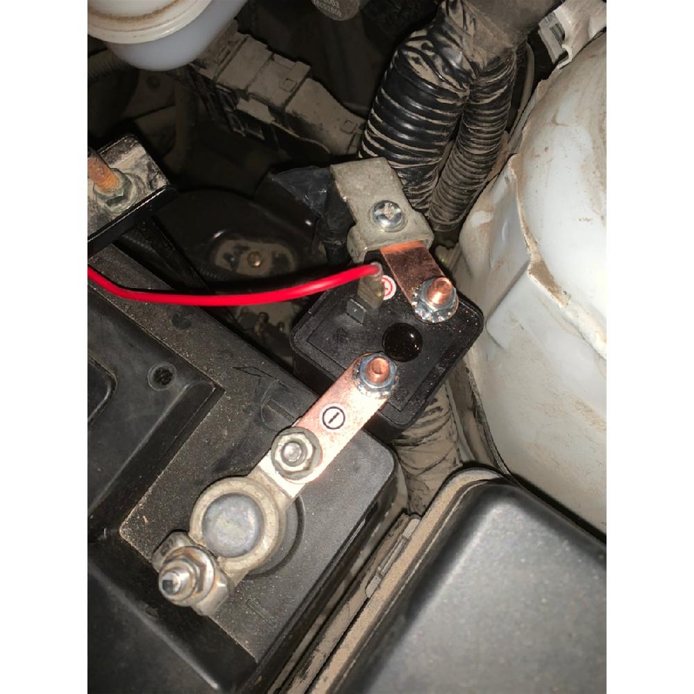 Universal Wireless Remote Control for Disconnecting the 12V Car Battery with Isolator and Main Switches