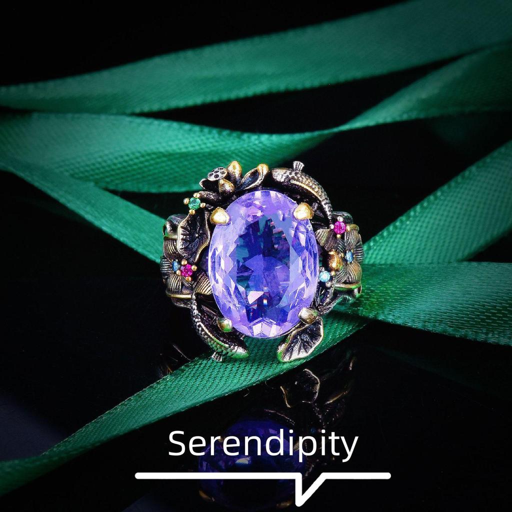 Italian Retro Filigree Double Fish Lotus Jewelry Set: Lotus Leaf Bracelet, Gem Pendant, Earrings, and Ring.