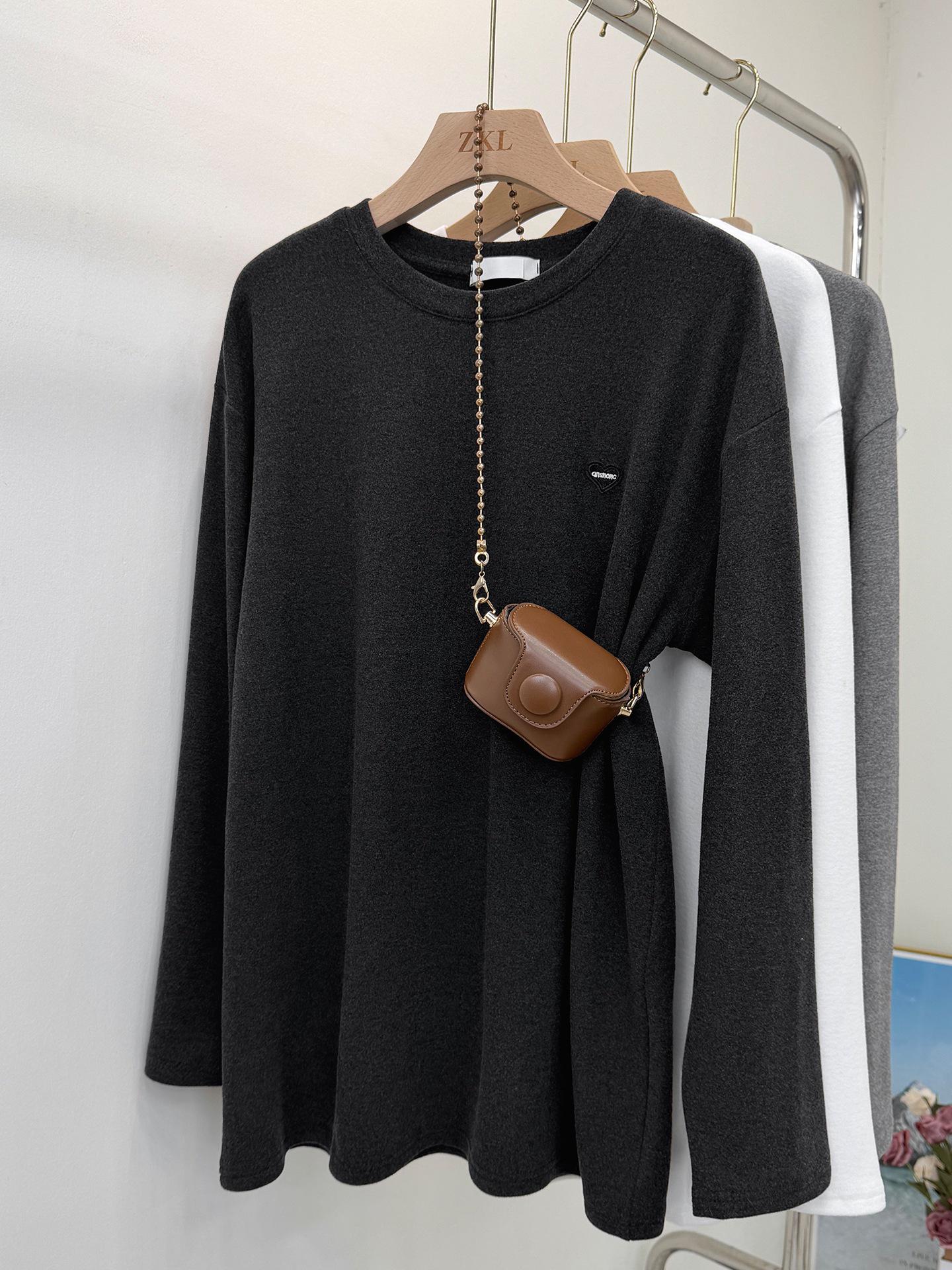 Women s Love Heart Fleece Top with Shark Pants Double-sided Butt-Covering Warm Loose Base Layer for AutumnWinter Medium темно-серого 3560₽