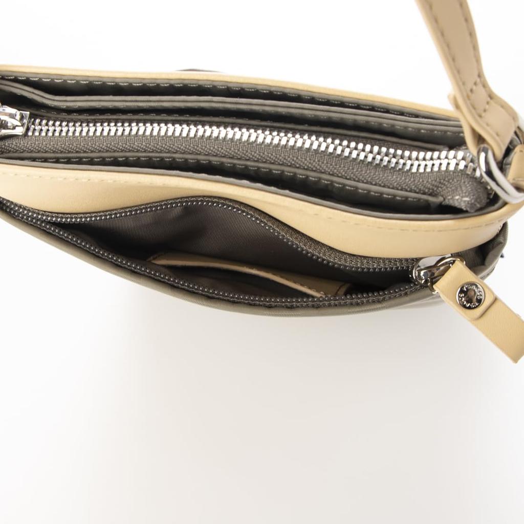 Shoulder Bag Polka Dots Tuck Round Shoulder Greige [Isaac] (26)