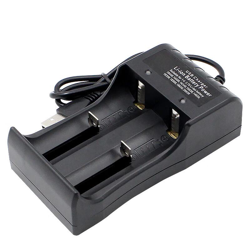 USB-зарядное устройство с двумя слотами для литиевых аккумуляторов