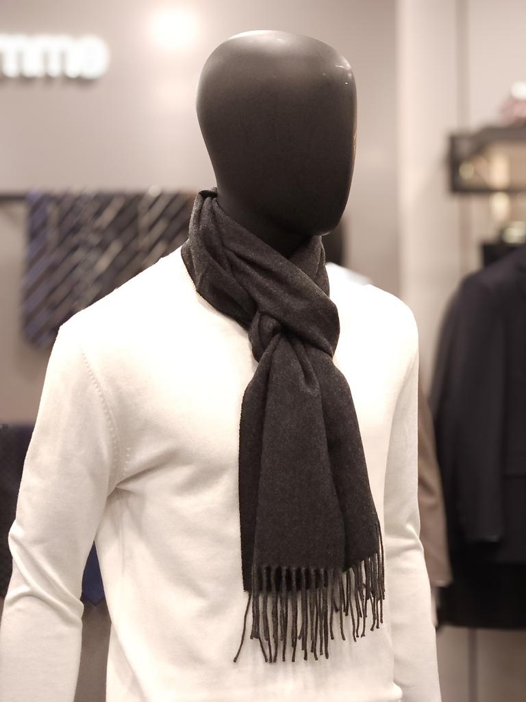 Basso Homme Men's Charcoal Herringbone 100% Cashmere Muffler