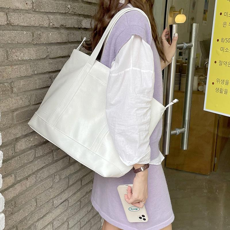 Early Spring Avocado Green Soft Large Capacity Tote Bag Commuter Bag Cream White Shoulder Bag
