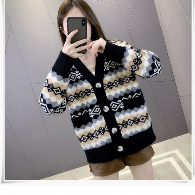 Womens Oversized Knit Cardigan With Vintage Boho Style Long Sleeve V-Neck Thick Warm Sweater