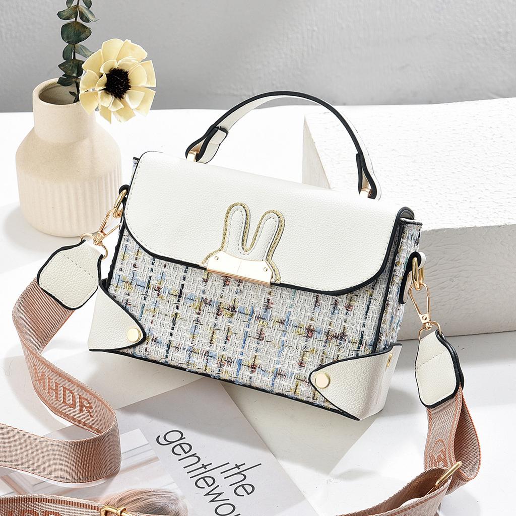 Shoulder bag New fresh wind handbag Textured handbag Broadband oblique span women's bag