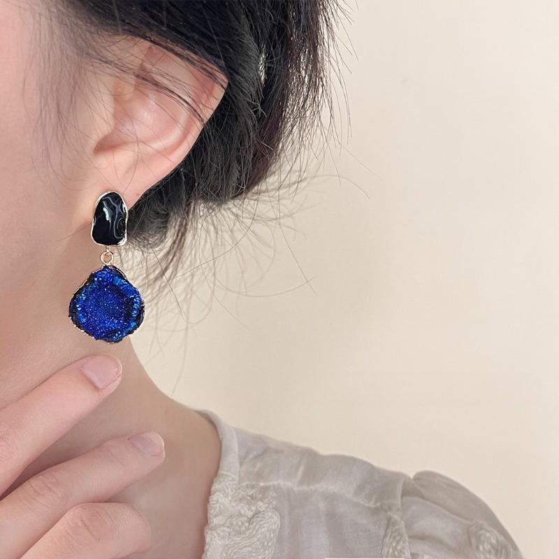 Haze blue oil drop earrings female silver needle retro literary fashion temperament earrings niche high-end autumn and winter earrings