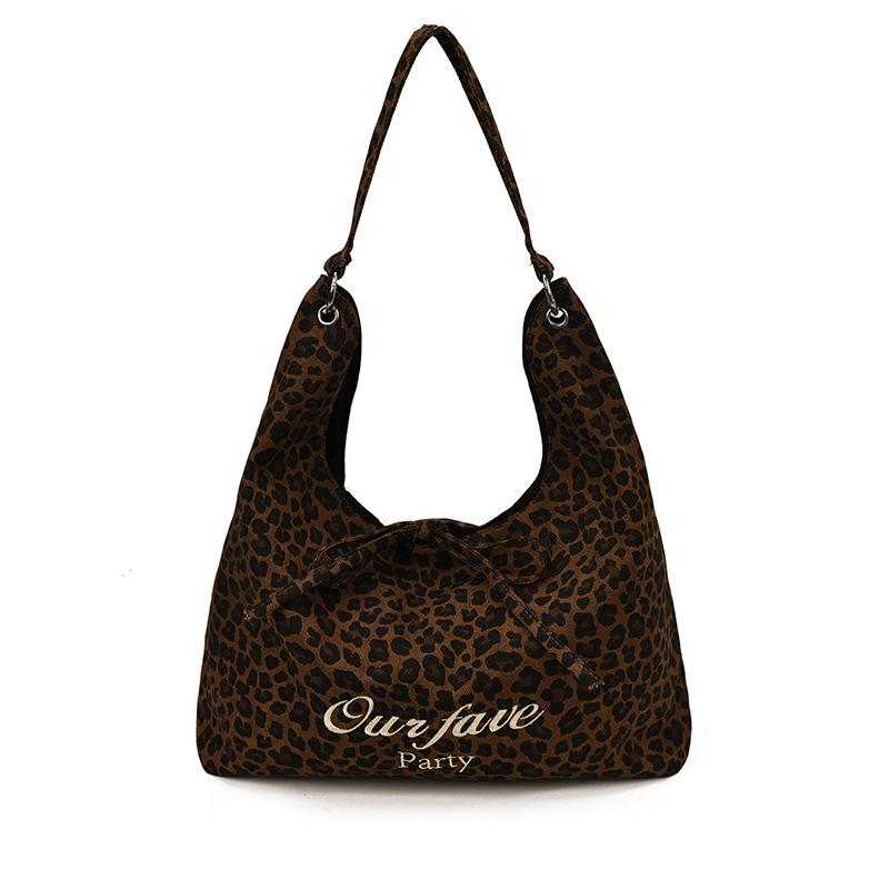 New trend niche versatile lazy style canvas bag large capacity commuter leisure student shoulder tote bag