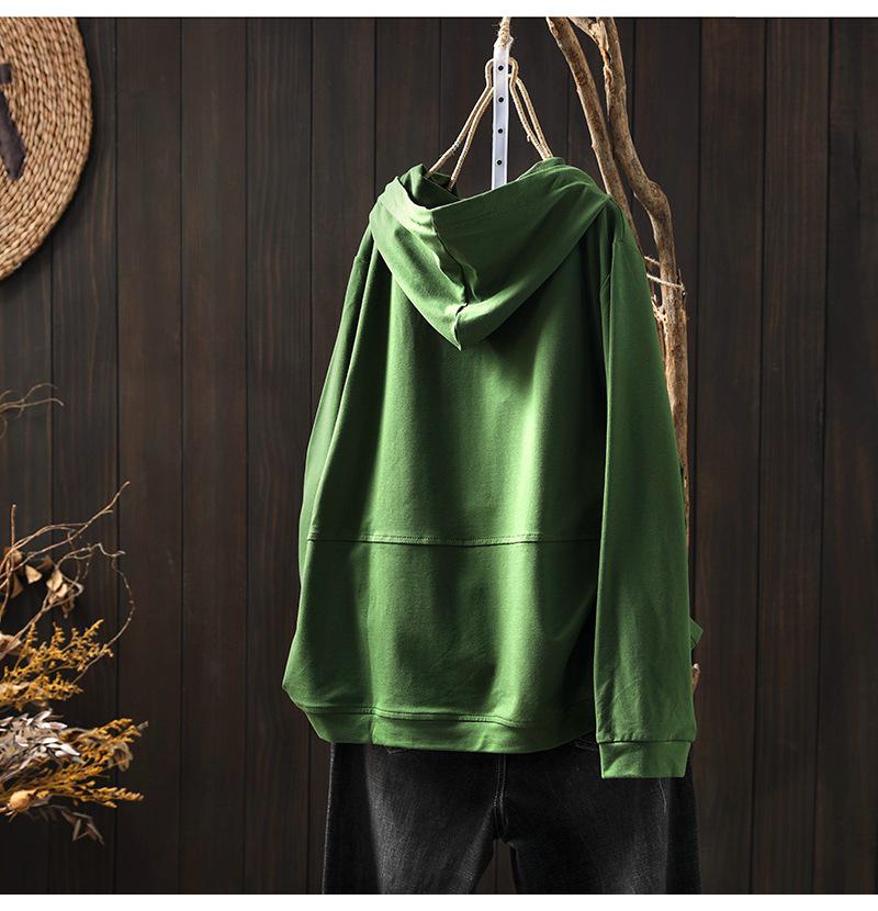 Women's Hooded Half-Zip Hoodie: Large Pockets, Subtle Logo, Stylish Loose-Fit, Casual Long-Sleeve Top