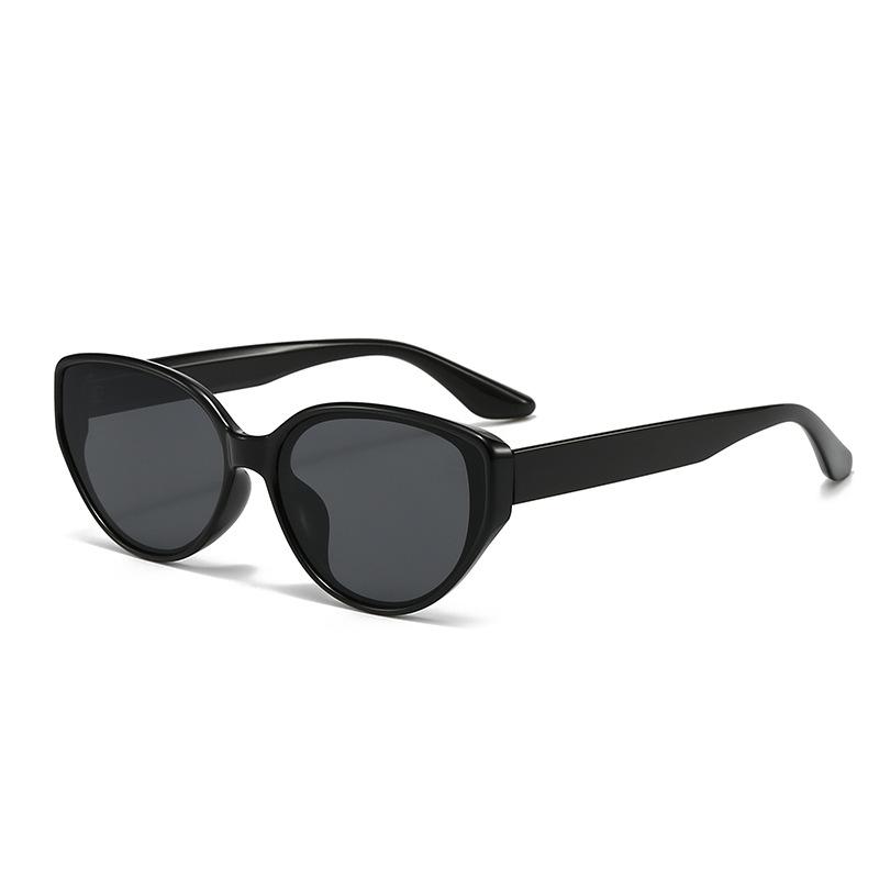 New trendy anti-blue flat glasses fashion pose glasses frame cat eye glasses frame fresh plain flat glasses