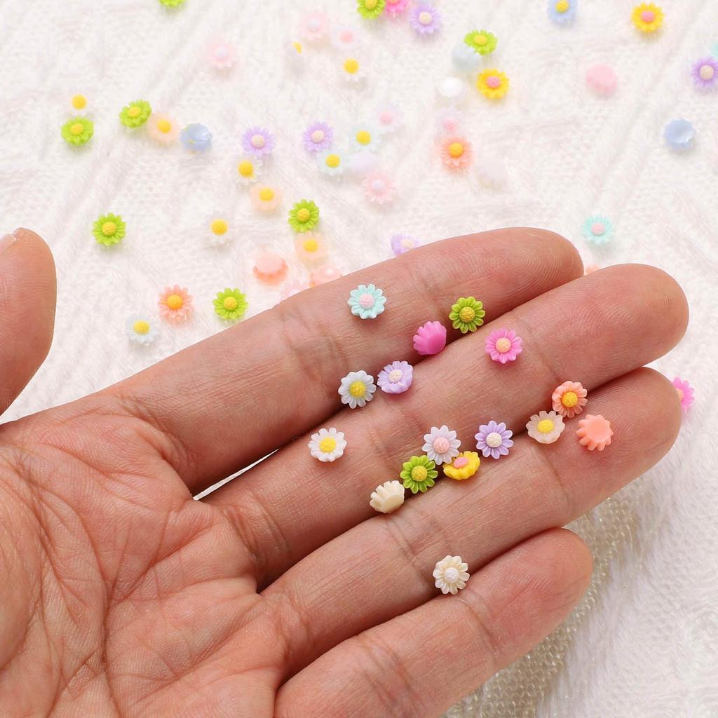 CoCud Mini Resin Flowers, 0.22" Diameter, Purple, for Miniature Dollhouse Decorations (Uses: Nail Art, Fairy Garden, Dollhouse DIY Crafts,