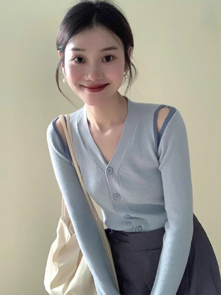 

Трикотажный кардиган с открытыми плечами и V-образным вырезом в стиле колорблок; Женский осенний облегающий топ с вырезами и длинным рукавом Small синий