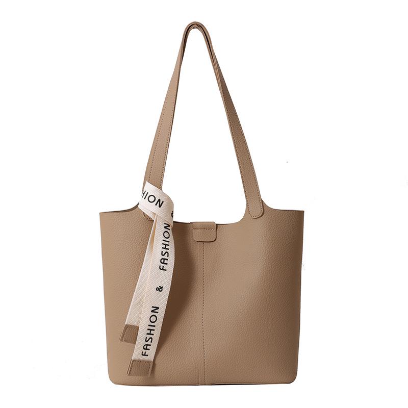 

New Summer Commuter Tote - Large Capacity, Solid Color, Casual Shoulder Handbag for Women чорний