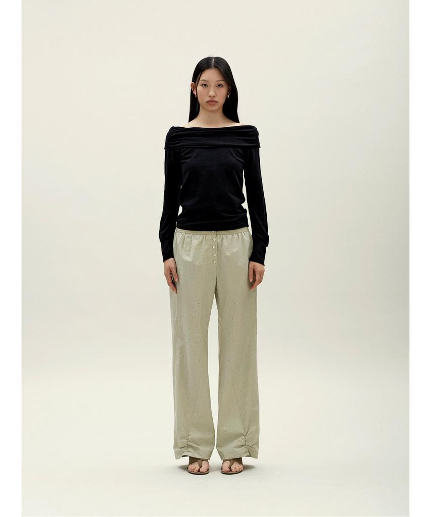 Anggae Off Shoulder Pullover Black