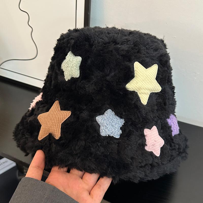 

Милая плюшевая шляпа-панама со звездой, женская, осенне-зимняя, новая, толстая, плюшевая, милая, универсальная, с защитой ушей, теплая, подчеркивающая маленькое лицо one size