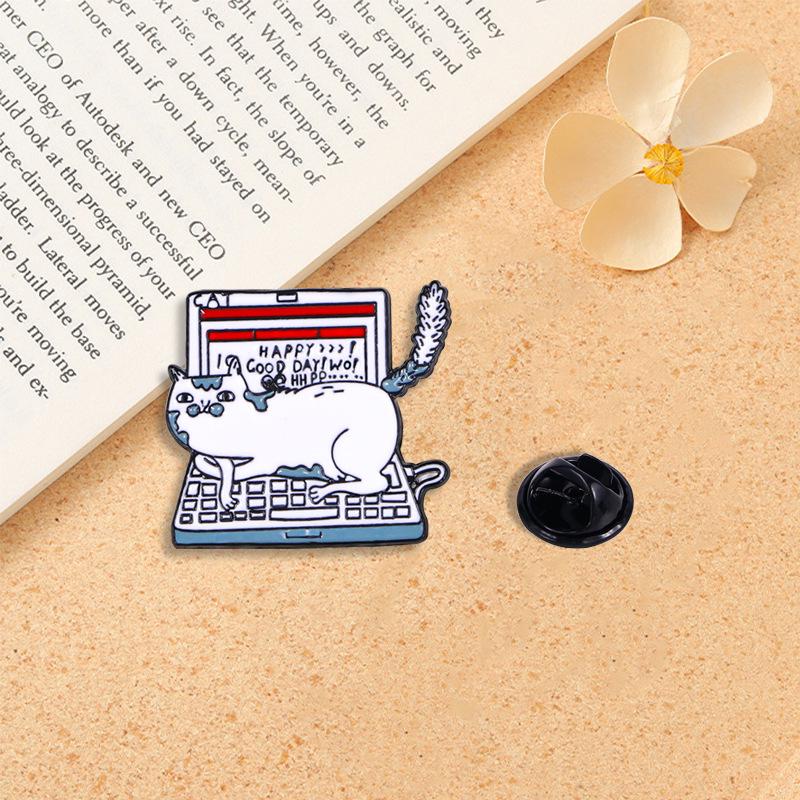 Cartoon Kitten Metal Brooch - Cute Black Cat with Gun