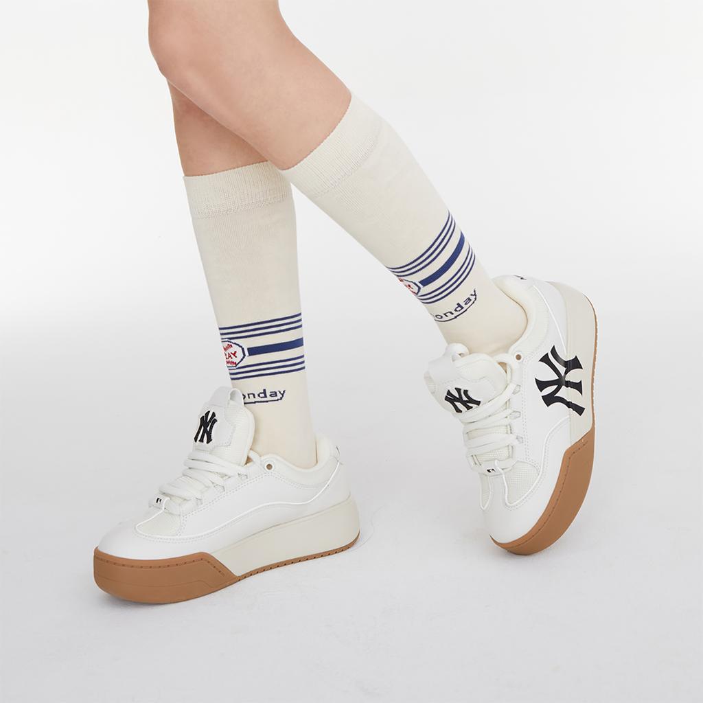 MLB Chunky Wide Low top Skateboard Shoes Unisex White Beige Sneakers 3ASXCCW3N-50CRS