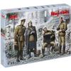 ICM 1/35 Soviet Soldiers (3 Soldiers & 1 Woman) Berlin, May 1945 Plastic Model Kit 35541