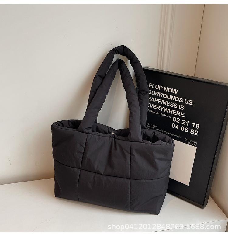 2025 New Casual Down Cotton Handbag Women's Korean Version Light and Soft Shoulder Bag Large Capacity Tote Cotton Bag