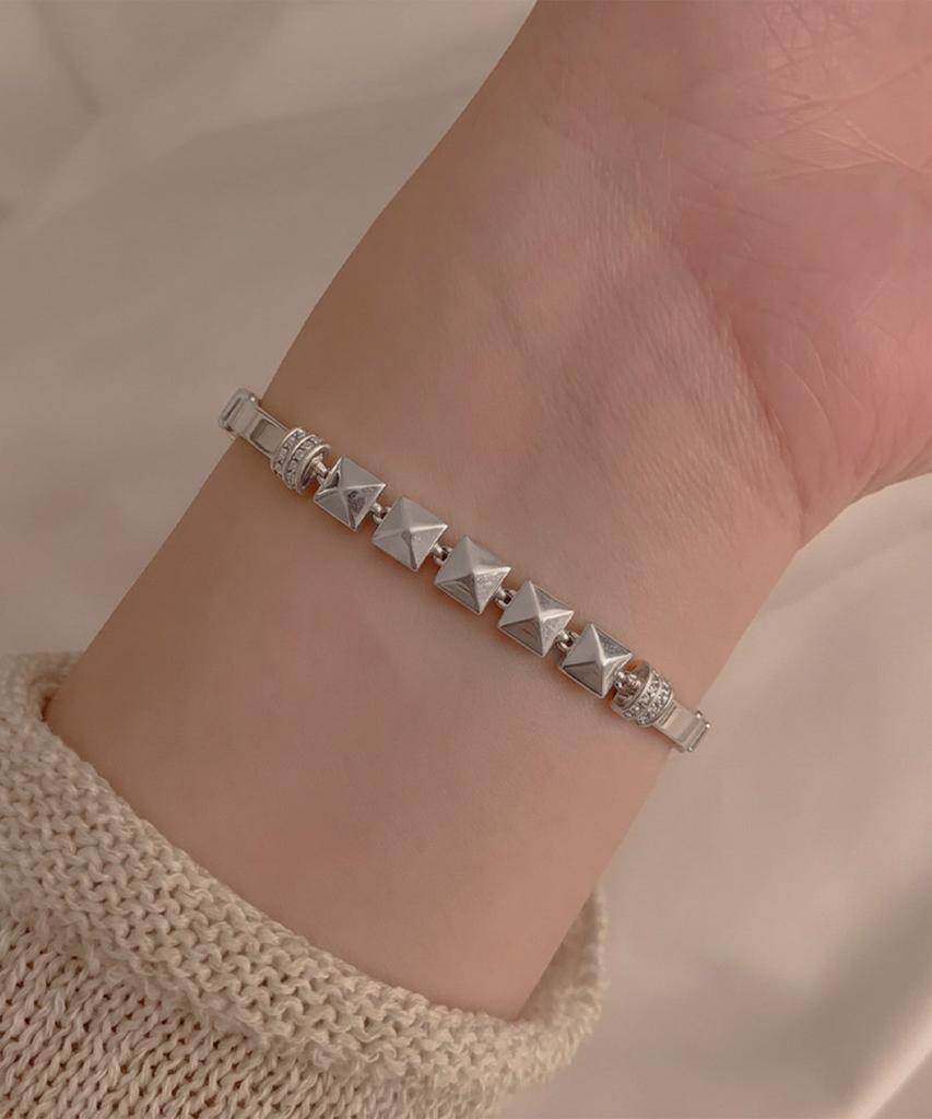 Helene Jewelry 925 Silver Quinto Square Stick Line Silver Bracelet