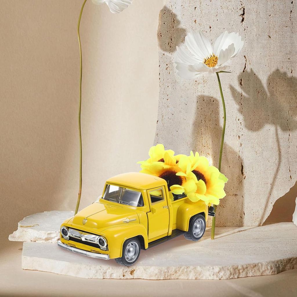 BESPORTBLE Farmhouse Yellow Truck, Vintage Truck Decor Yellow Truck with Flowers Rustic Metal Decorative Truck with Flowers for Home Table Decoration