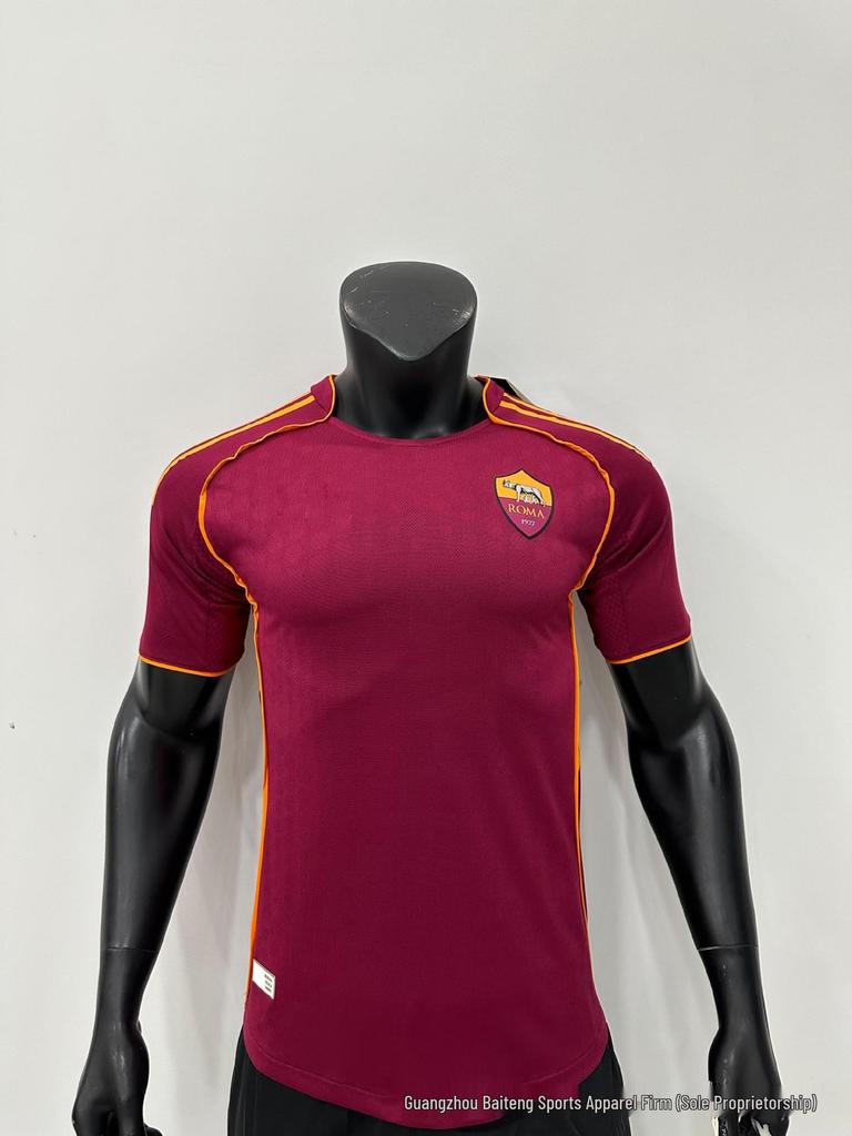 2526 Voetbalshirts: Chelsea, Wolves, Lissabon, Everton, River Plate, Cougars, Atlético Nacional - Thuis & Uit