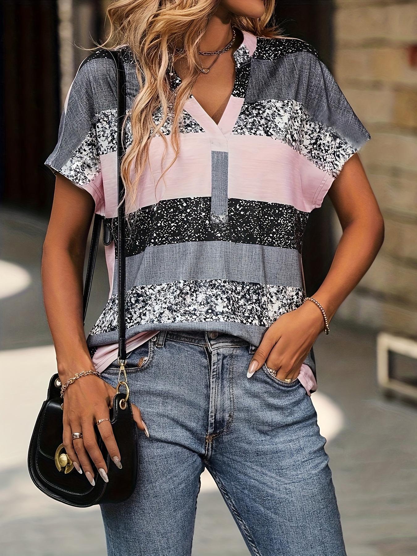 

Женская летняя полосатая повседневная футболка с коротким рукавом и V-образным вырезом с 3D-принтом Medium