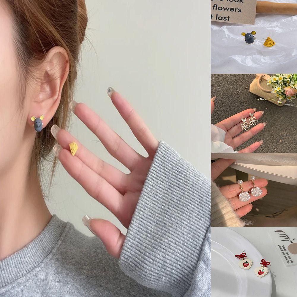 

Асимметричные серьги с сыром и мышкой, металлические универсальные студенческие серьги, женские серьги с изображением мышки и сыра