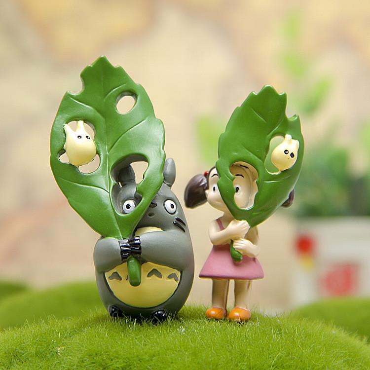 Totoro Neighbor My Resin Figure With Big Leaf For Holiday Party And Gift Giving