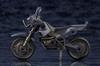 Kotobukiya Hexa Gear Alternative Cross Raider Night Stalkers Version, 1/24 Scale Plastic Model Kit, Approximately 100mm In Length, HG102