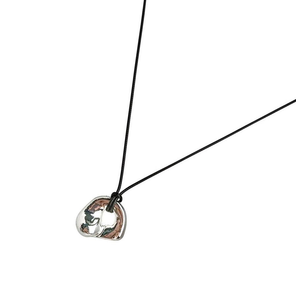 Abstract Hollow Metal Pendant Necklace Black PU Leather Cord Neckchain Adjustable Sewater Chain Fashionable Choker