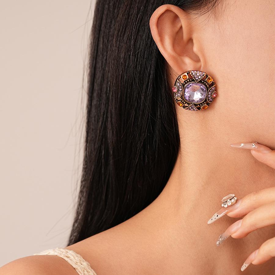 Retro Luxury Diamond-Studded Geometric Silver Stud Earrings - French Court Niche High-End Design for Women