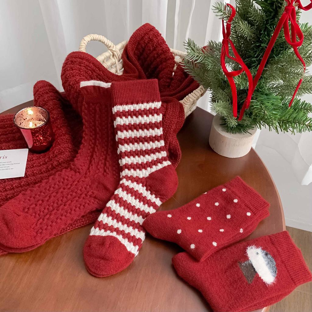 Red Twist Wool Socks, Winter Red Socks, Thickened Warm Socks, New Year'S Red Socks For The Year Of The Horse