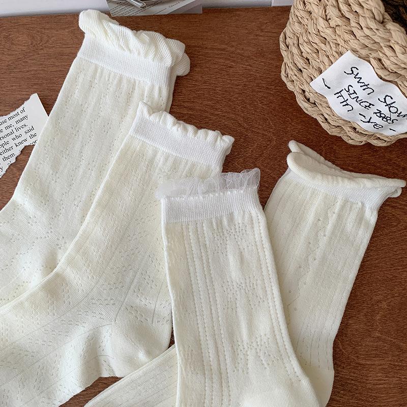 Ladies Summer Thin Mesh Hollow Out Breathable Sweet Lace Lace Bubble Mouth White Tube Stack Socks