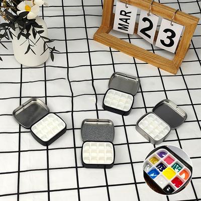 Przenośna puszka na puszki z akwarelami 12/24 kratki Mini paleta farb akwarelowych Podróżna tacka na farby Artykuły artystyczne